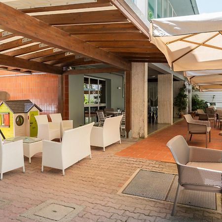Hotel Ondina E Milazzo Cervia Dış mekan fotoğraf
