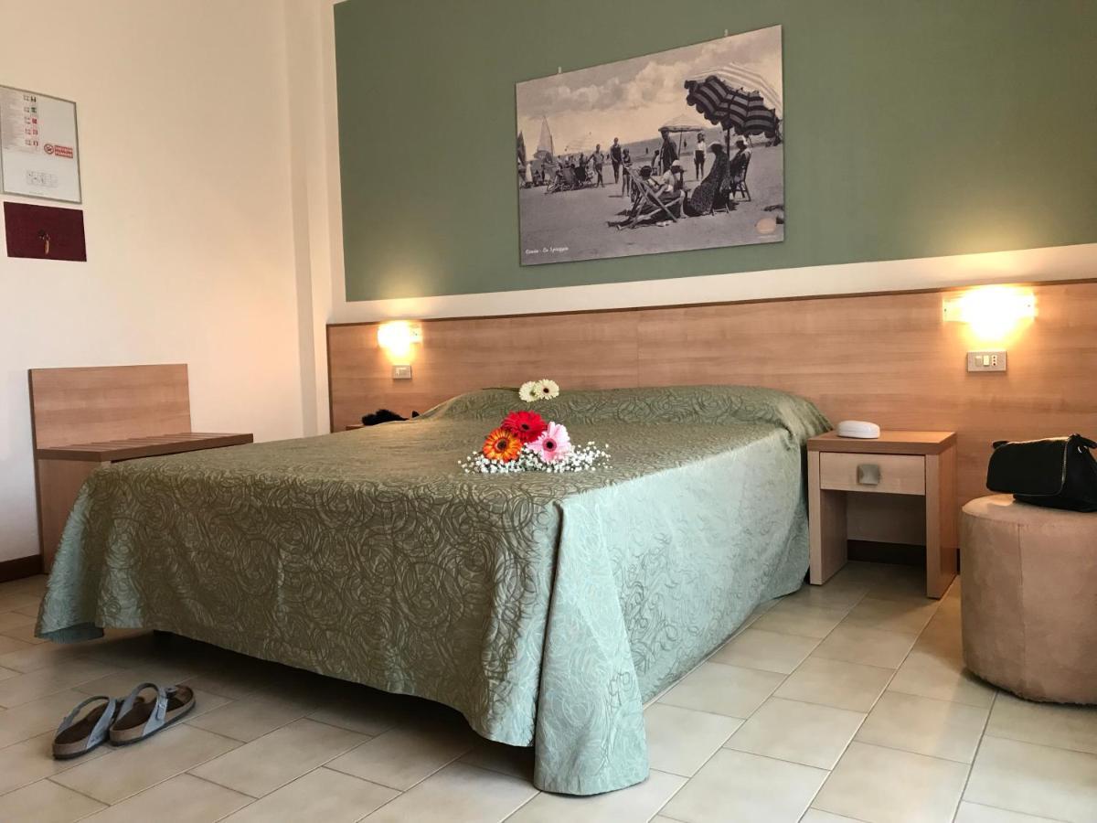 Hotel Ondina E Milazzo Cervia Dış mekan fotoğraf