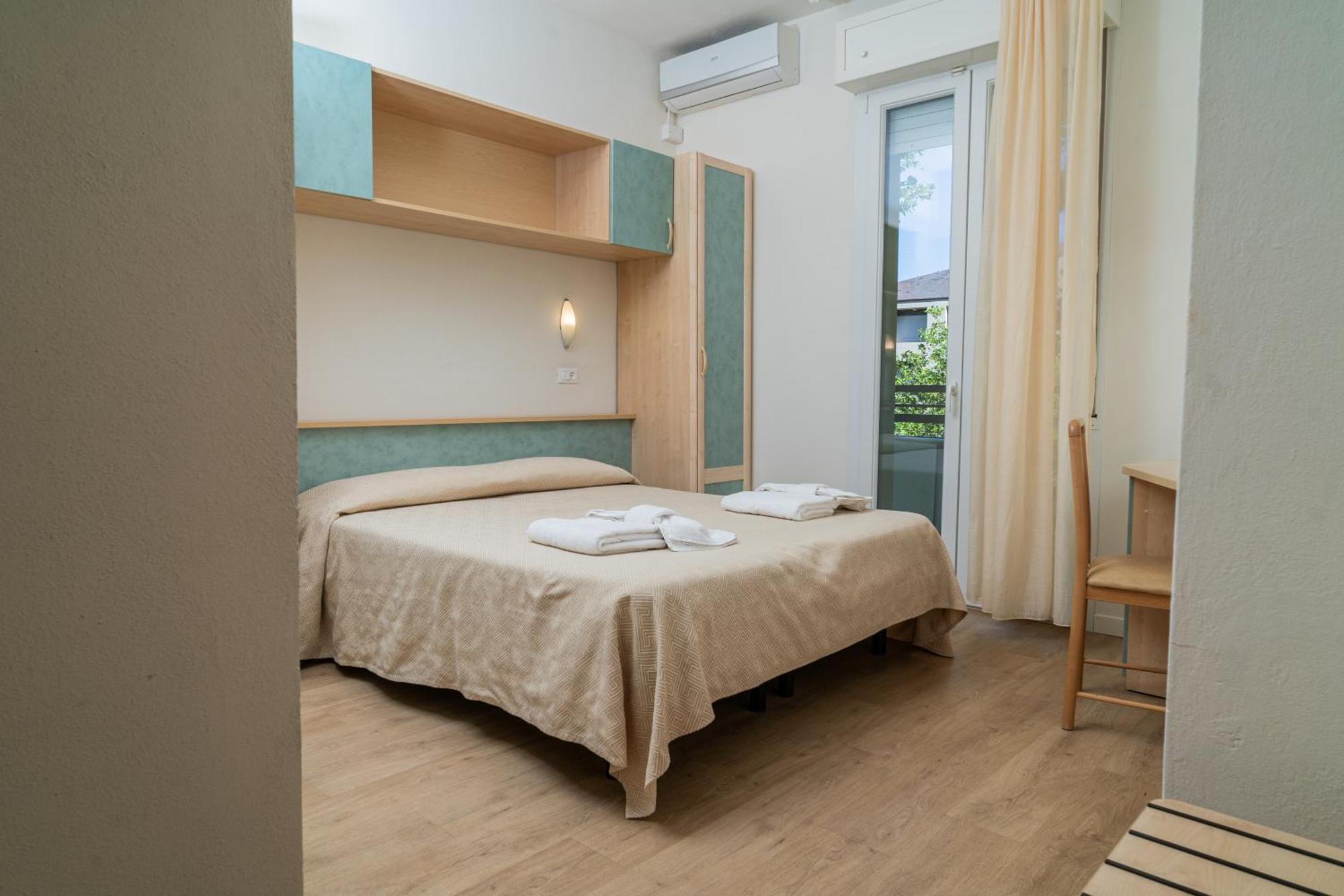 Hotel Ondina E Milazzo Cervia Dış mekan fotoğraf