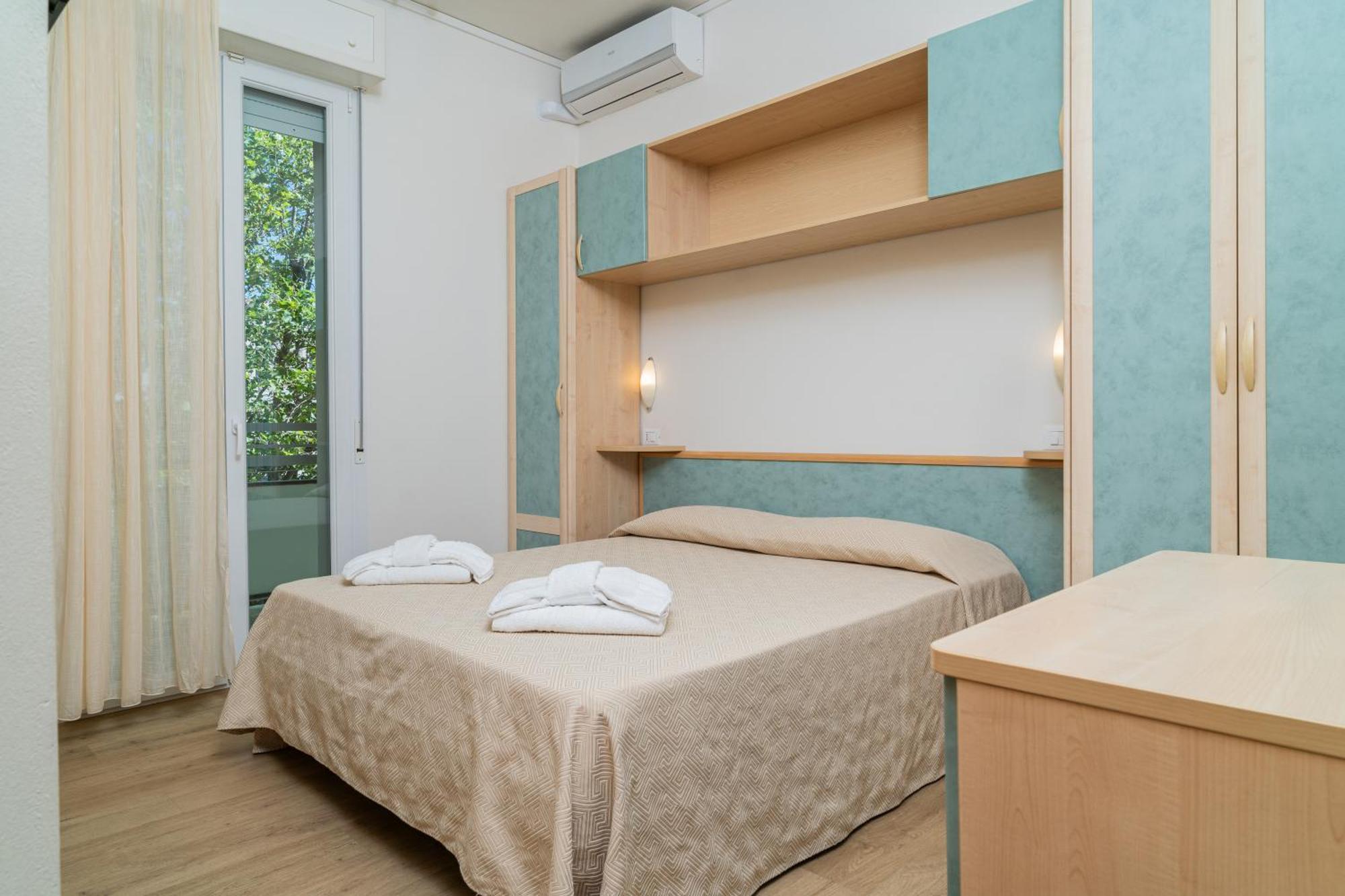 Hotel Ondina E Milazzo Cervia Dış mekan fotoğraf