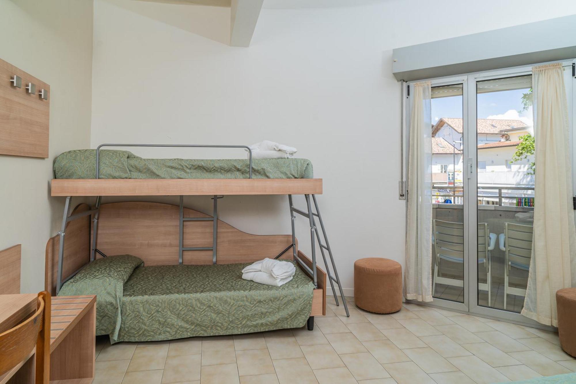 Hotel Ondina E Milazzo Cervia Dış mekan fotoğraf
