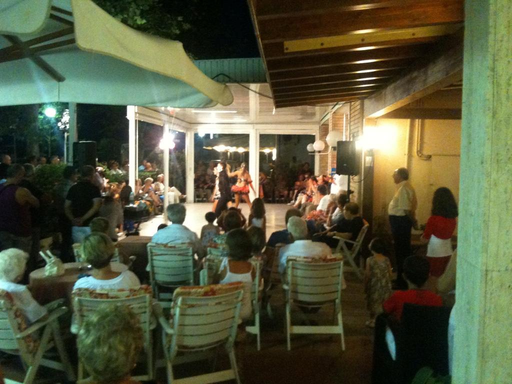 Hotel Ondina E Milazzo Cervia Dış mekan fotoğraf